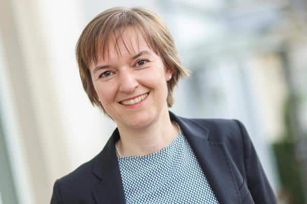 Dr Isabell Schmidt Geschaeftsfuehrung IK Industrievereinigung Kunststoffverpackungen Plastikgipfel
