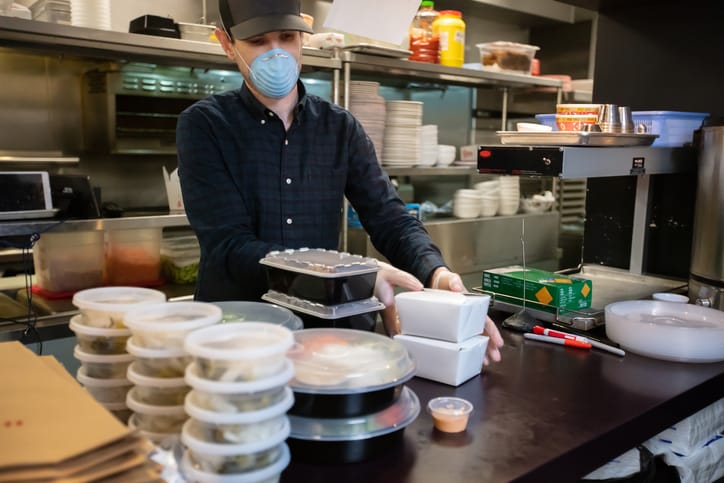 Hersteller von Kunststoffverpackungen warnen: Sonderregeln für Plastik sind ökologischer Irrweg!