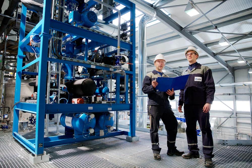 APK Mitarbeiter Im Einsatz Fuer Kreislaufwirtschaft Recycling