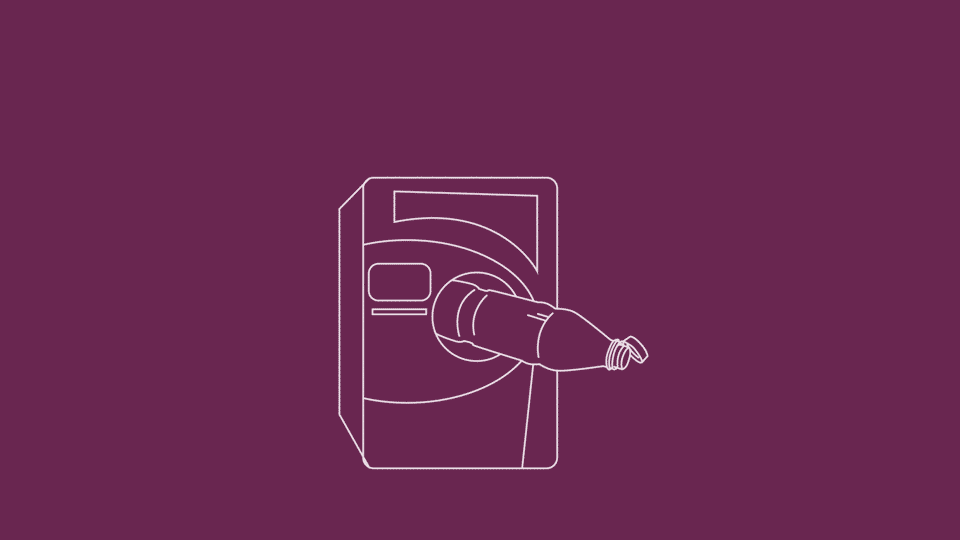 Infografik zur Rückgabe von PET-Flaschen - 97,6 % PET-Flaschen werden recycelt und 95 % davon kommen mit Deckel zurück.