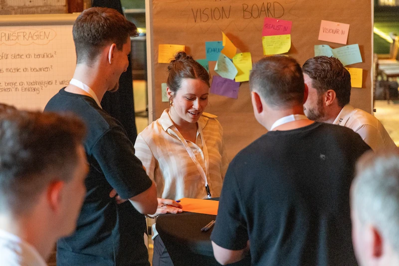 NextGen Plastics - Workshops zum Thema Kunststoff Material-Visionen